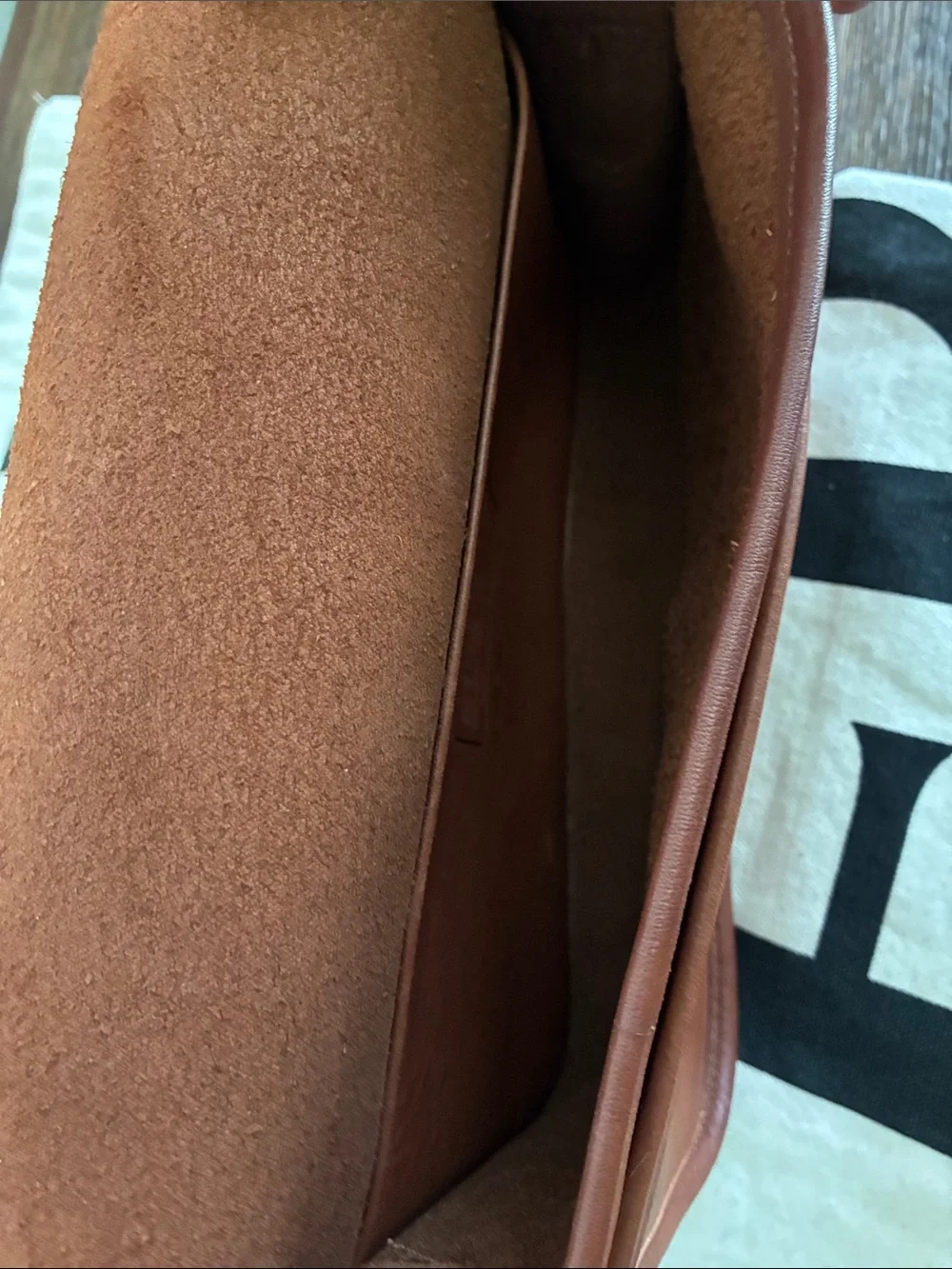 Vintage Coach Pocket Purse in British Tan - Picture 12 of 14